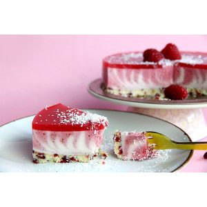 tarte aux framboises avec poudre de fruits