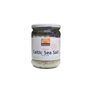 Pot of coarse Celtic sea salt